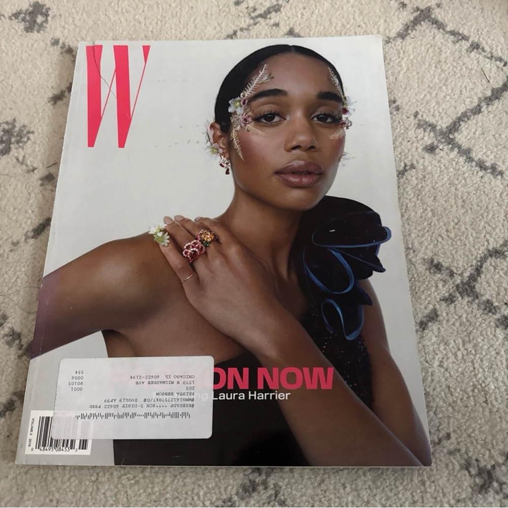 Lot 4 W Magazine 2019 Covers- Cole Sprouse, Kate Moss, Charlize, Margot, Harrier - Picture 7 of 10